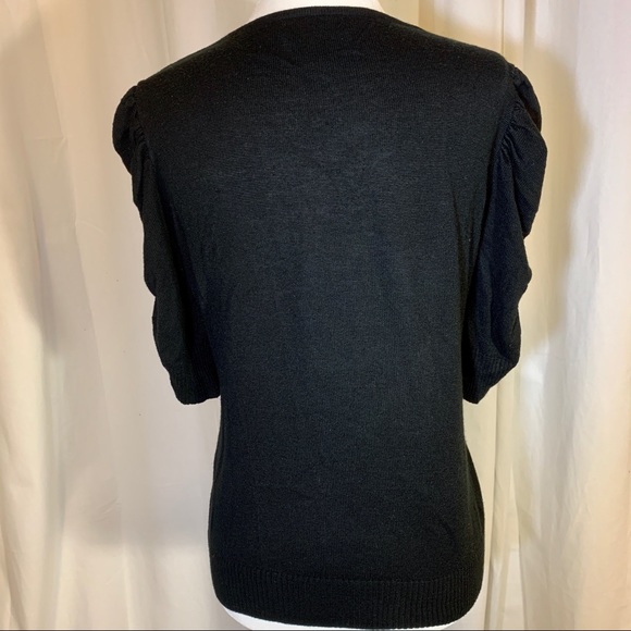 Pretty, Feminine Cardigan - Picture 4 of 5